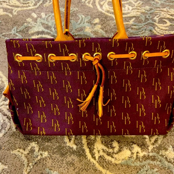 Small Dooney and Boutke - Picture 1 of 1